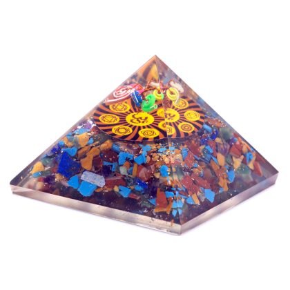 Orgonit-Pyramide – Om Chakra – 70 mm