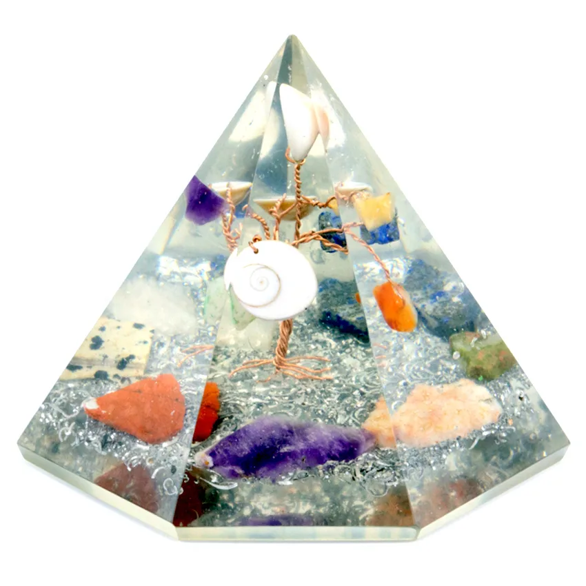 Orgonit-Pyramide mit 7 Seiten – Edelstein-Wunscherfüllungsbaum – 9 cm