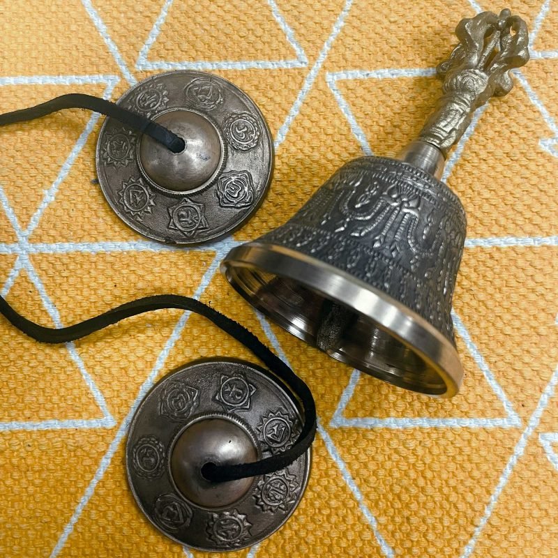 Mittlere Tibetische Glocke – 6×11,5 cm - Image 3