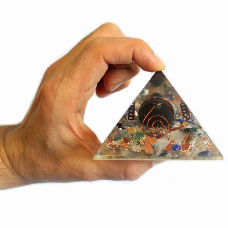 Mittlere Orgonit-Pyramide 60 mm Edelsteinchips, Kupfer, Schildkröte - Image 2