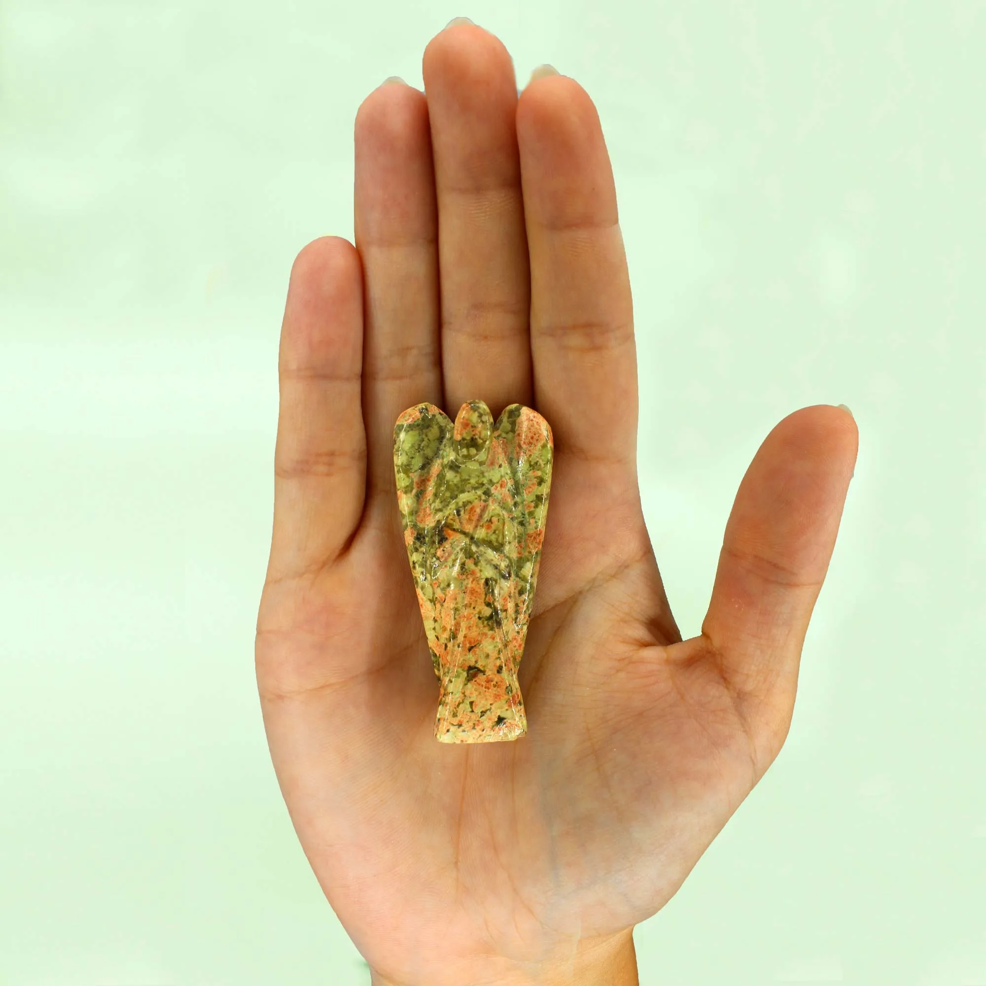 Handgeschnitzter Edelstein-Engel – Unakit