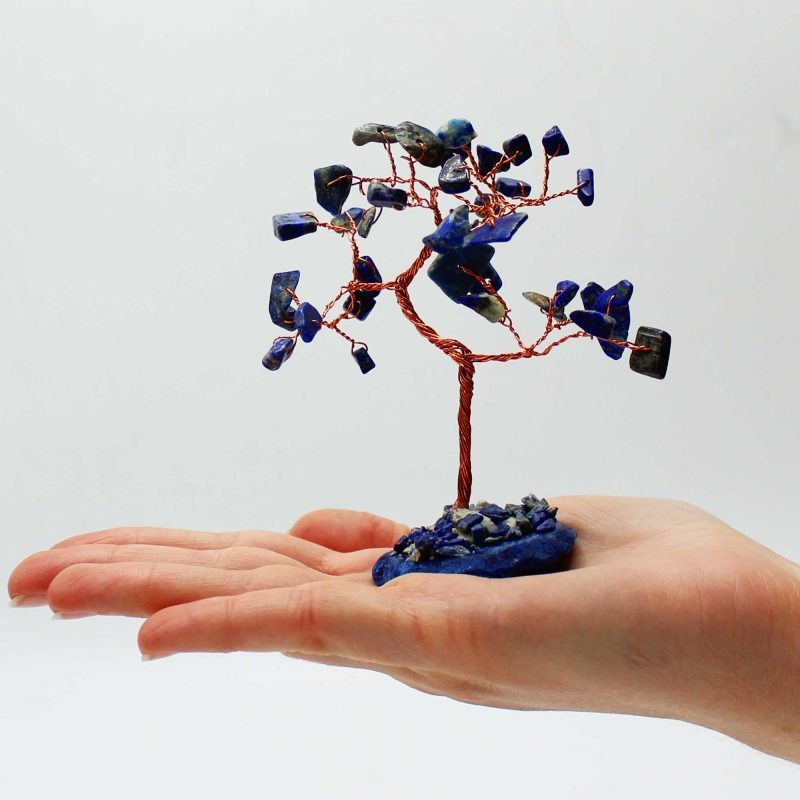 Edelsteinbaum – Sodalite auf blauem Achat (35 Steine) - Image 4