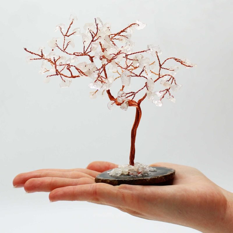 Großer Edelsteinbaum – Bergkristall auf schwarzem Achat (100 Steine) - Image 3