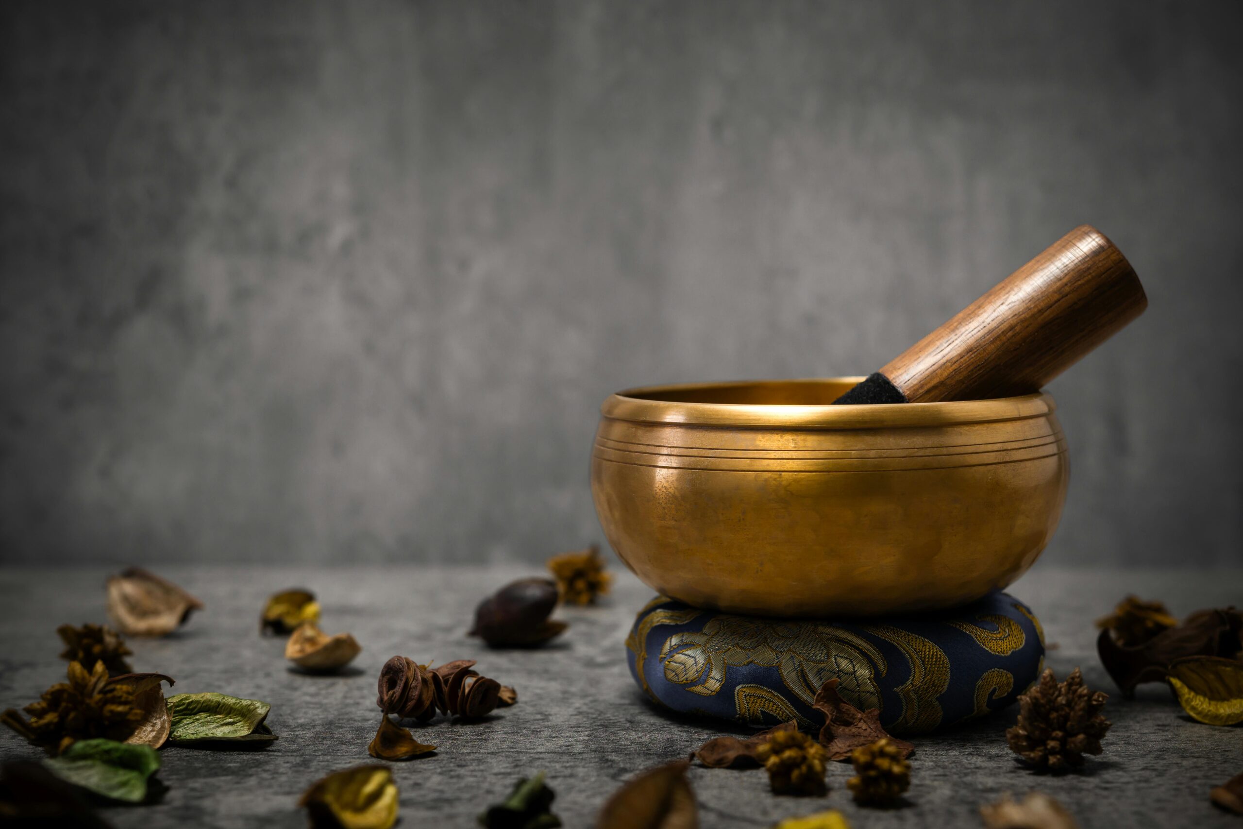 Klangschalen: Wirkung, Anwendung und Bedeutung der tibetischen Schalen