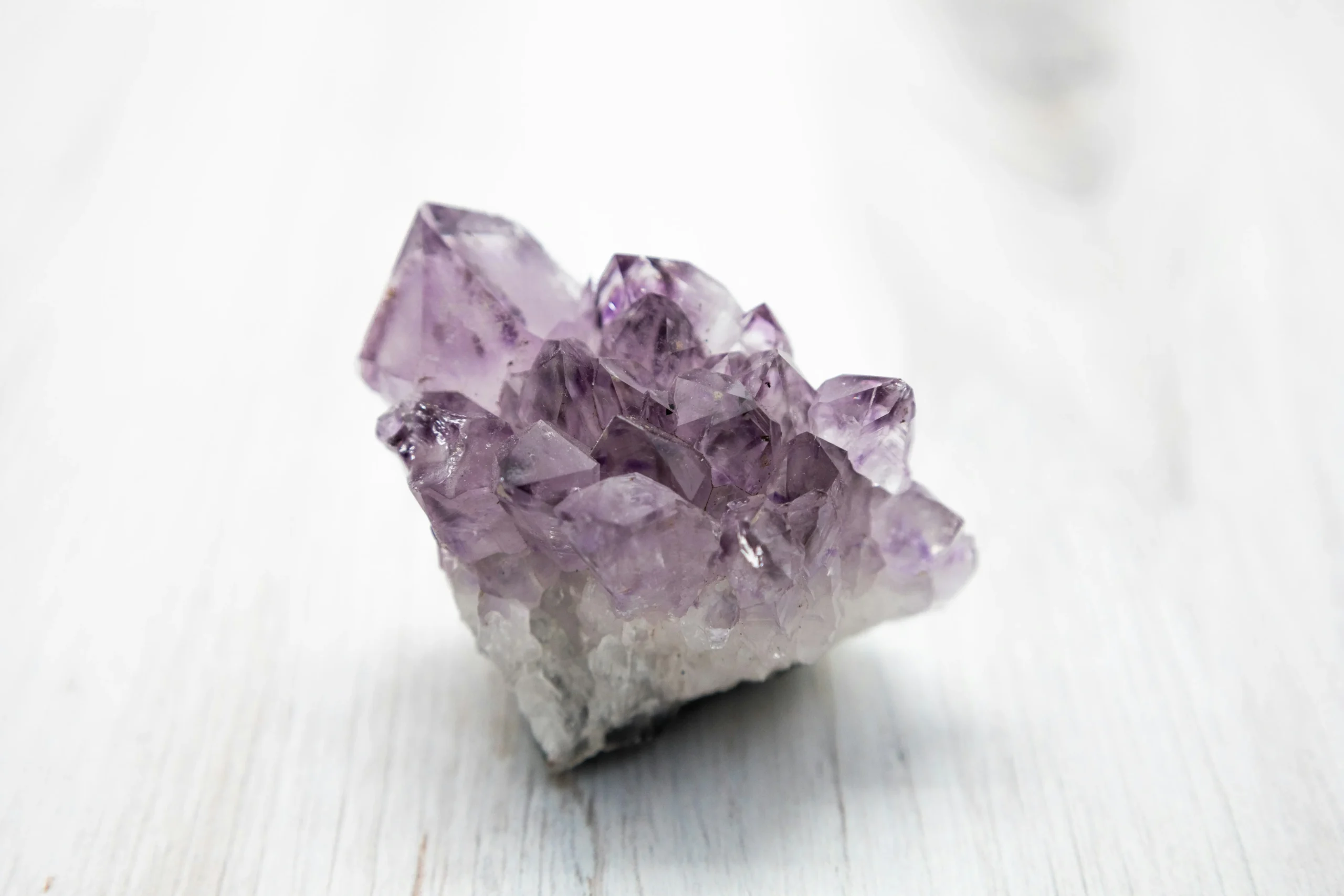 Amethyst – Wirkung, Eigenschaften und spirituelle Bedeutung